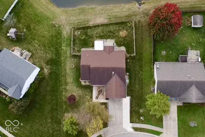 7203 Oakview Drive, Avon - 44