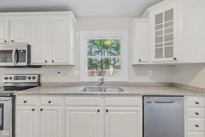 5930 Bunty Lane, Carmel - 18