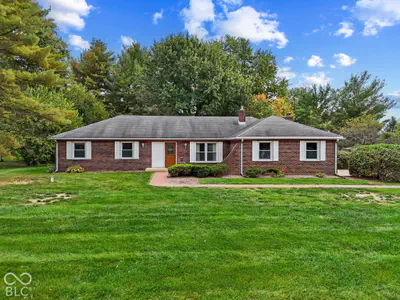111 Abner Creek Parkway, Avon