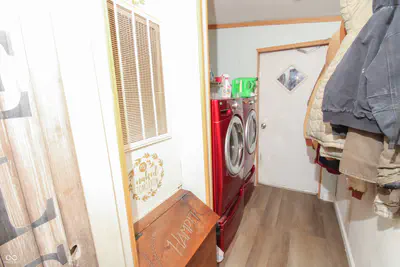 3358 Blynshire Circle, North Vernon - 24