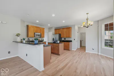 11795 Suncatcher Drive, Fishers - 14