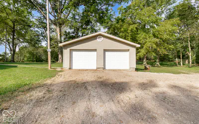 6166 County Road 200, Seymour - 10