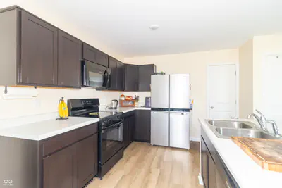 308 Briar Path Drive, Greenfield - 20