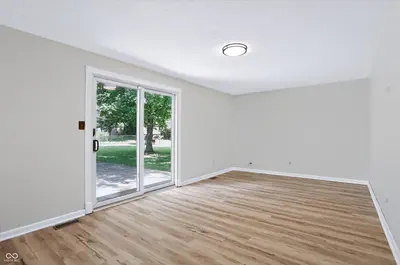 415 Meadowview Lane, Greenwood - 14