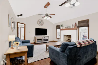 701 W 500 Road S, Greenfield - 8