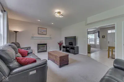 6814 Treyburn Circle, Indianapolis - 9