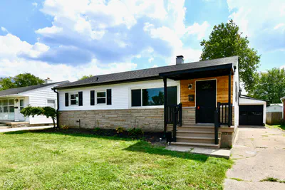 129 E McKenzie Road, Greenfield - 2