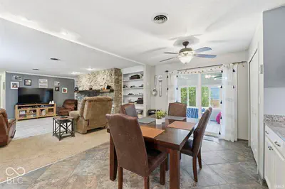 8301 Santa Barbara Drive, Muncie - 12
