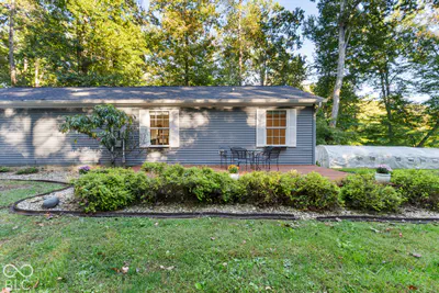 9444 N Gray Avenue, Unionville - 25