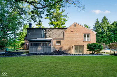 1115 Indianpipe Lane, Zionsville - 46
