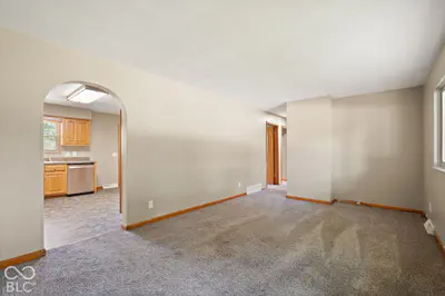409 Wedgewood Drive, New Albany - 6