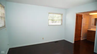 16122 Southeastern Parkway, Fortville - 15