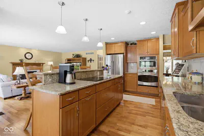 7101 Lakeside Woods Drive, Indianapolis - 19