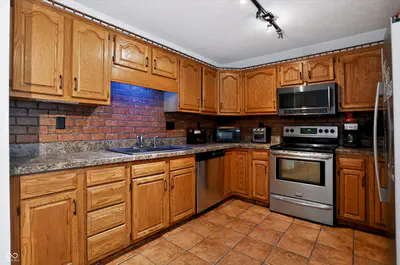 8265 Metzel Lane, Nineveh - 19