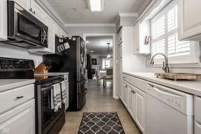 8406 Quail Hollow Road, Indianapolis - 17