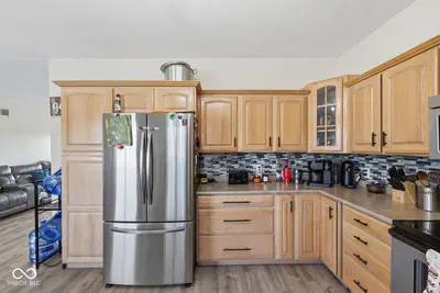 9653 200 Road, Flat Rock - 16
