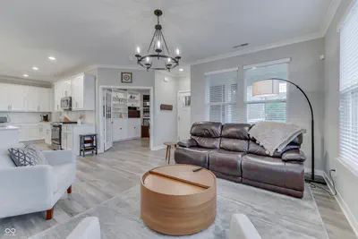15013 Stonneger, Westfield - 13