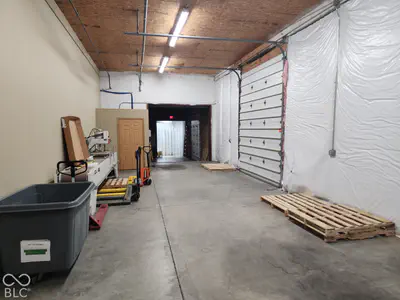 2710 Montgomery Drive, Seymour - 11