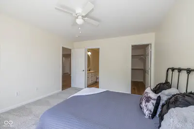 6129 Green Glade Drive, Whitestown - 11