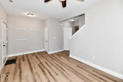 8020 Retreat Lane, Indianapolis - 16