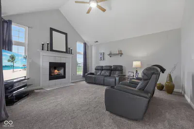 4814 550, New Palestine - 15