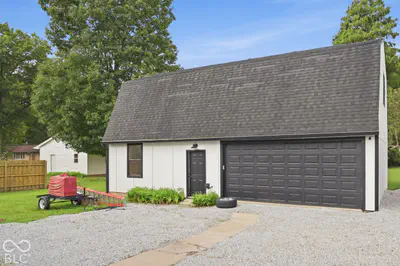 1334 Runyon, Greenwood - 3
