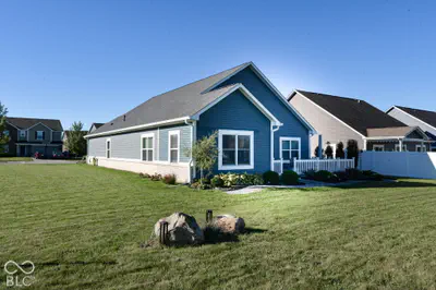 6798 W Wintergreen Court, McCordsville - 29