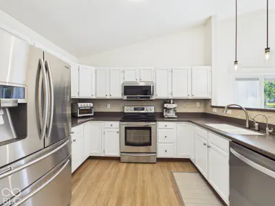 8801 Harrison Parkway, Fishers - 16