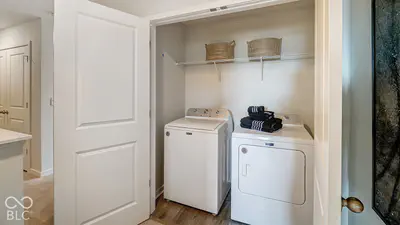 6104 Wasco Drive, Whitestown - 32