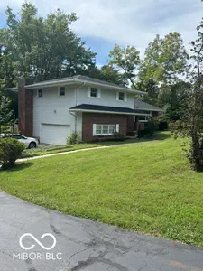 4520 Heritage Woods Road, Bloomington - 2