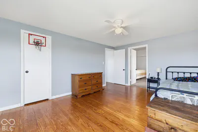 9483 950, Waldron - 26