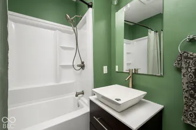 3457 Carrollton Avenue, Indianapolis - 23