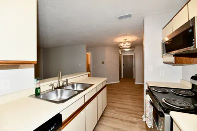 4381 Village Parkway Circle, Indianapolis - 10