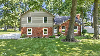 1336 S Heron Drive E, New Palestine - 56