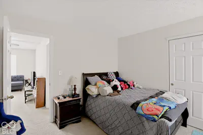 11915 Newcastle Drive, Indianapolis - 28