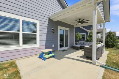 5573 Stone Grove Court, McCordsville - 37