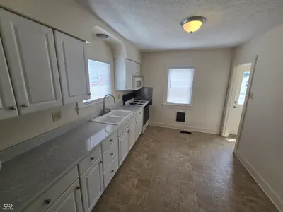 213 Fletcher Avenue, Spencer - 16