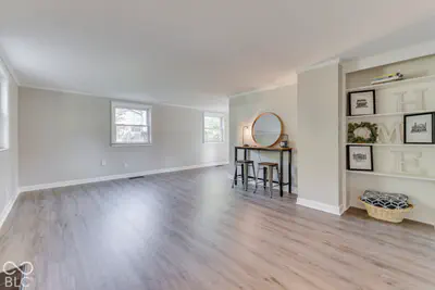 821 Merry Lane, Greenwood - 18