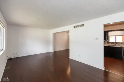 7621 Broadview Drive, Indianapolis - 5