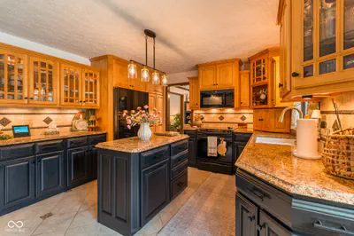 1411 Stadium Drive, Seymour - 32