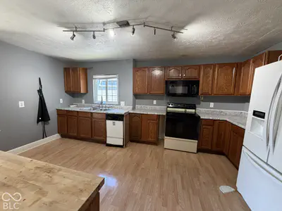 933 Morris Street, Indianapolis - 18