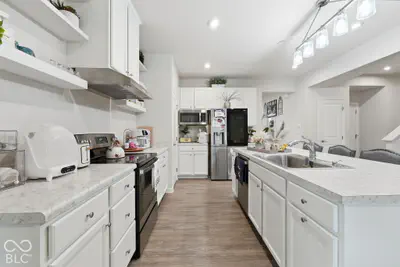 275 Bohicket Road, Whiteland - 10
