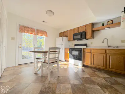 644 Sherwood Hills Drive, Bloomington - 31