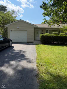 323 Hillsdale Drive, Bloomington - 4