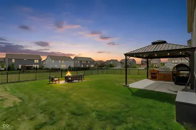 2447 Copperstone Drive, New Palestine - 10