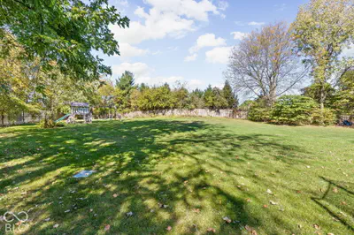 8830 Sargent Creek Court, Indianapolis - 73