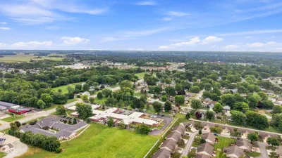214 Doral Park Drive, Kokomo - 30