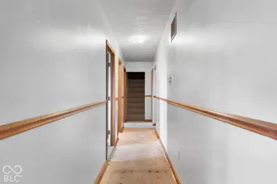 9440 Morrison, Forest - 12