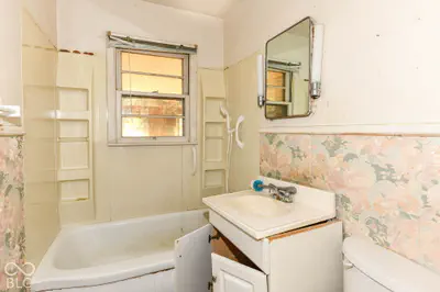 21 Golden Drive, Anderson - 17