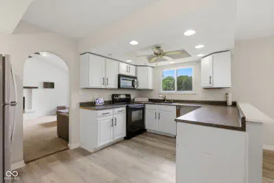 7369 500, McCordsville - 9